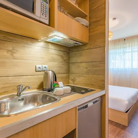 Апарт-отель Appart'city Confort Ovalie I 3*