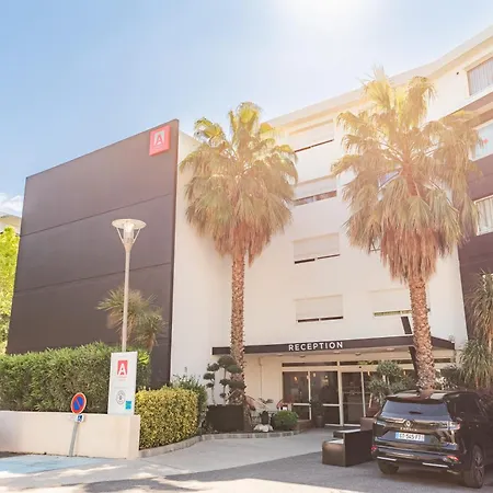 Appart'city Confort Ovalie I 3*