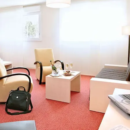 Appart'city Confort Ovalie I 3* Монпелье
