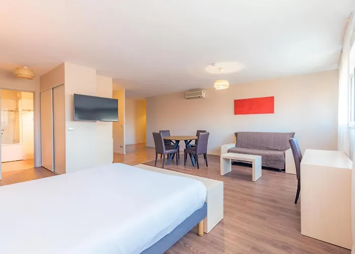 شقة فندقية Appart'city Confort Ovalie I 3*