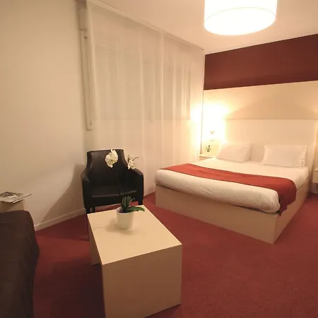 Appart hôtel Appart’city Confort Ovalie 1